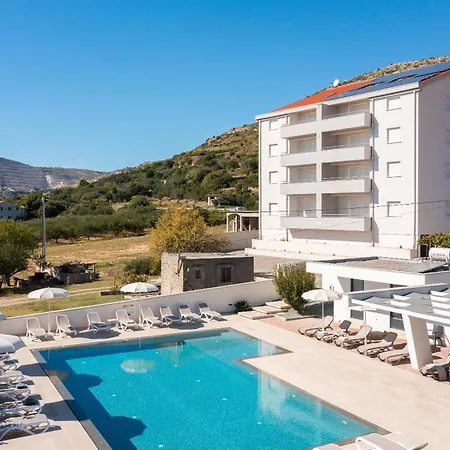 Apartment Hill Trogir