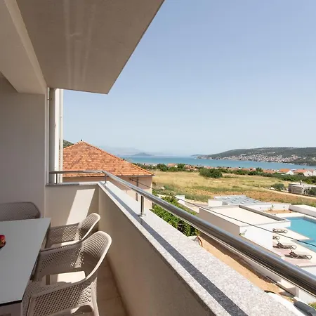 Apartment Hill Trogir