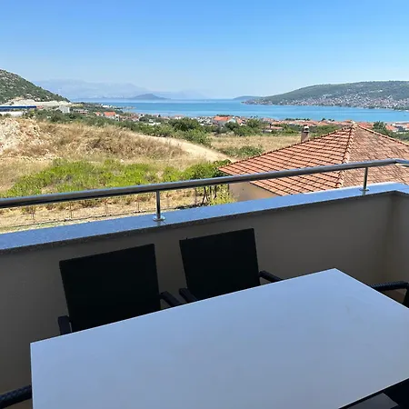 Hill Lägenhet Trogir