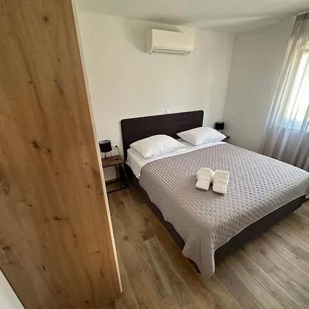 Hill Trogir